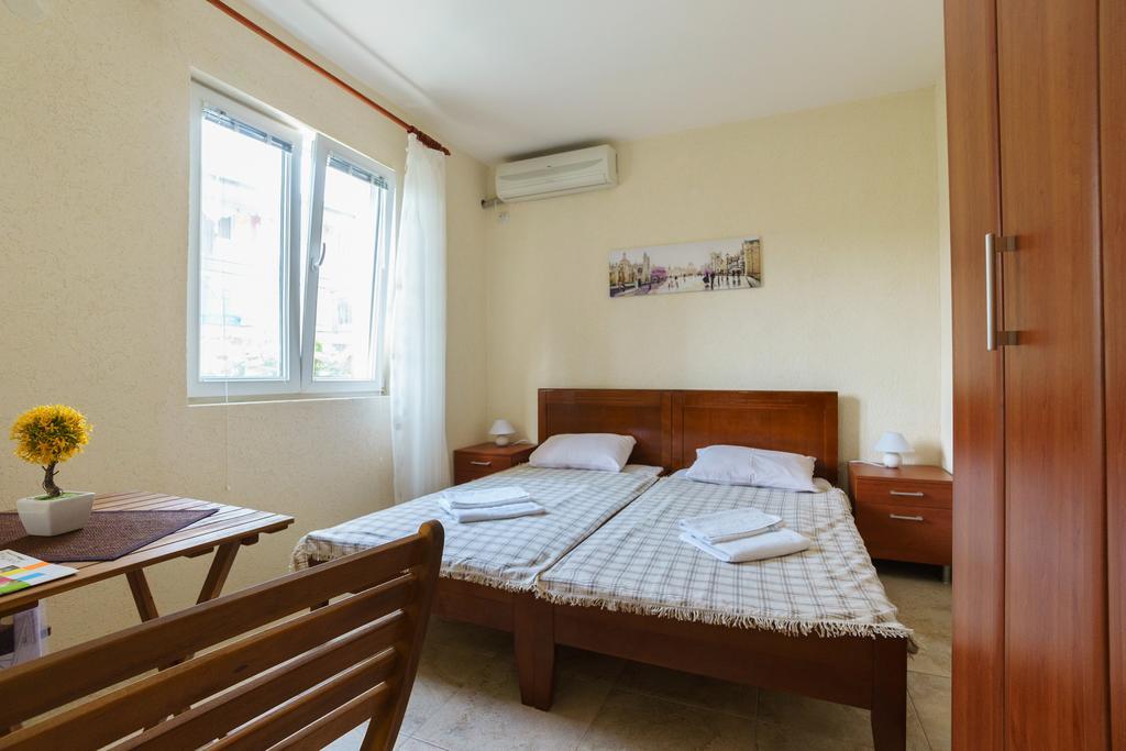 באר Apartments Lora מראה חיצוני תמונה