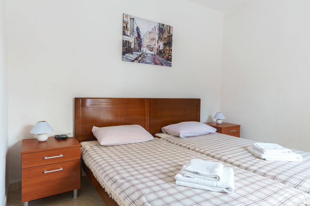 באר Apartments Lora מראה חיצוני תמונה