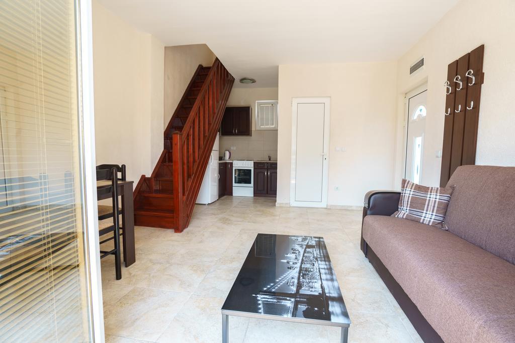 באר Apartments Lora מראה חיצוני תמונה
