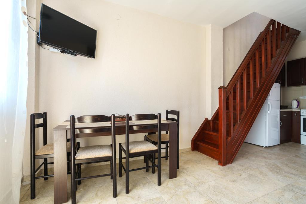 באר Apartments Lora מראה חיצוני תמונה