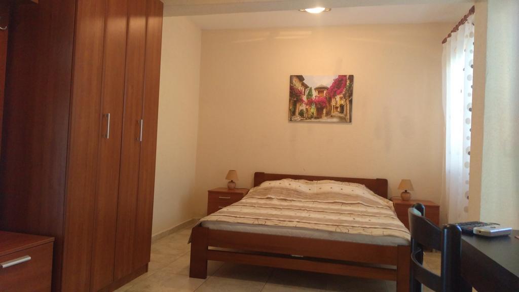 באר Apartments Lora מראה חיצוני תמונה
